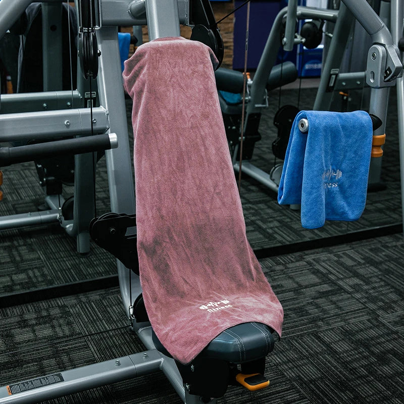 Ultimate Fitness Towel: Quick-Drying Microfiber for Gym, Swimming, and Sports Activities